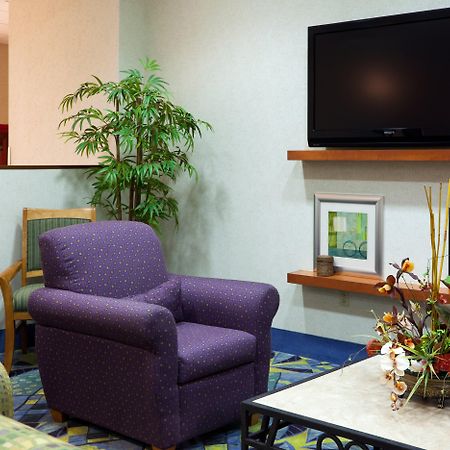 Holiday Inn Express & Suites Toluca Zona Aeropuerto By Ihg Eksteriør bilde