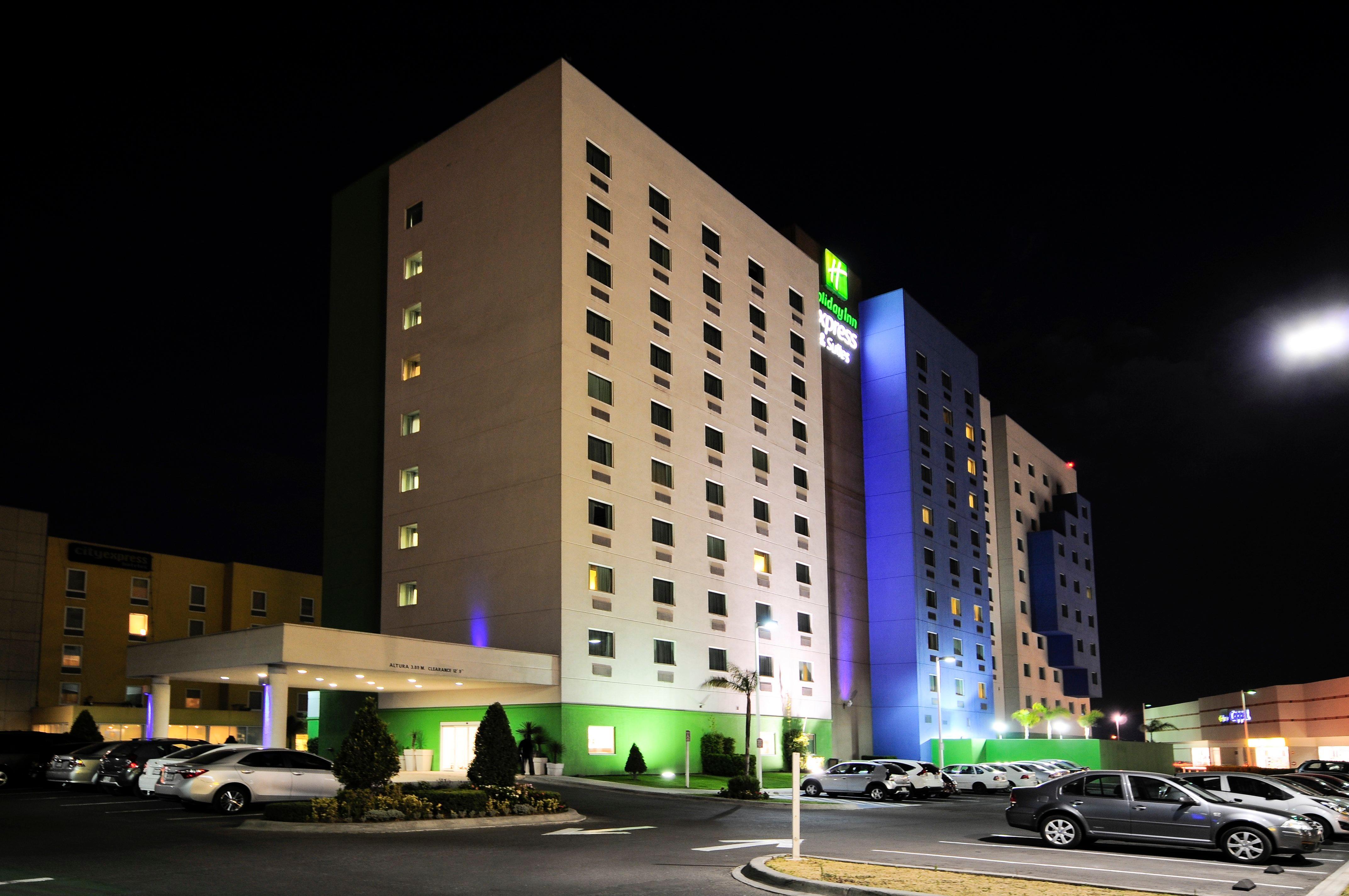 Holiday Inn Express & Suites Toluca Zona Aeropuerto By Ihg Eksteriør bilde