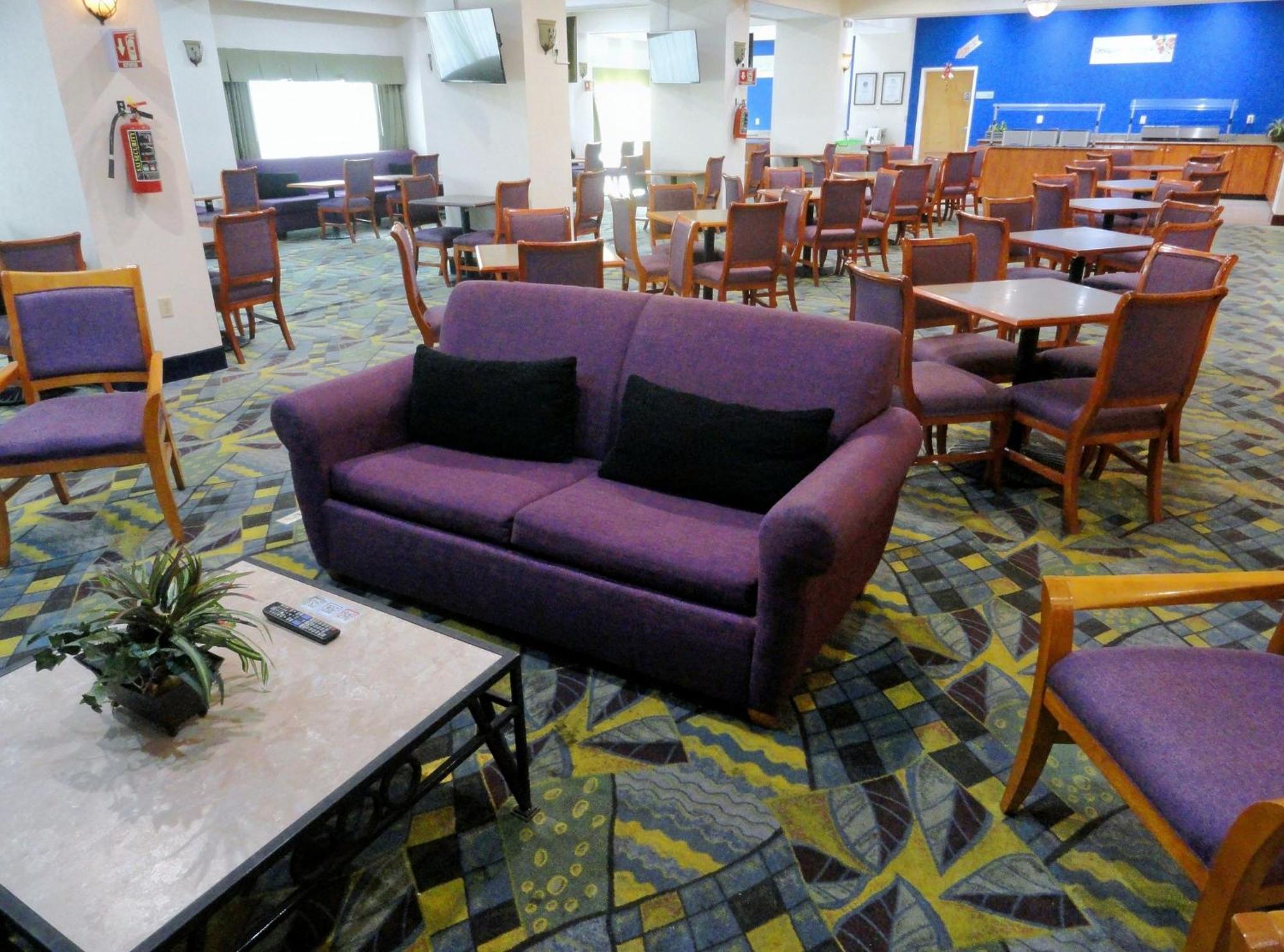 Holiday Inn Express & Suites Toluca Zona Aeropuerto By Ihg Eksteriør bilde